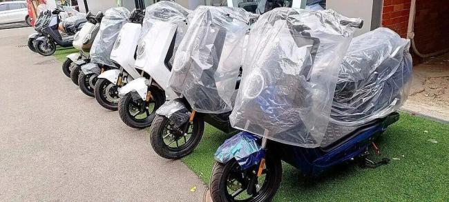 骑手谈电动车新国标 安全与效率的博弈